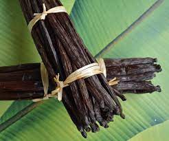 Vanille de Nouvelle-Calédonie commune de Ouaco leur vanille et d'une qualité exceptionnel avec un taux de Vanilline de 5%  et de 36% d'humidité 